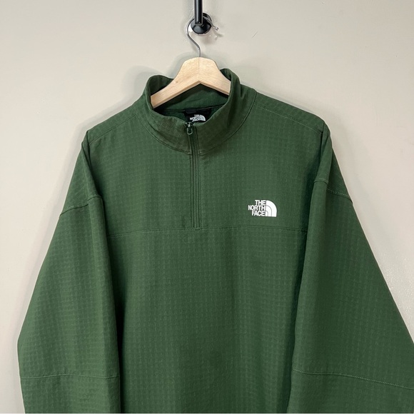 The North Face Quarter Zip - Picture 2 of 4